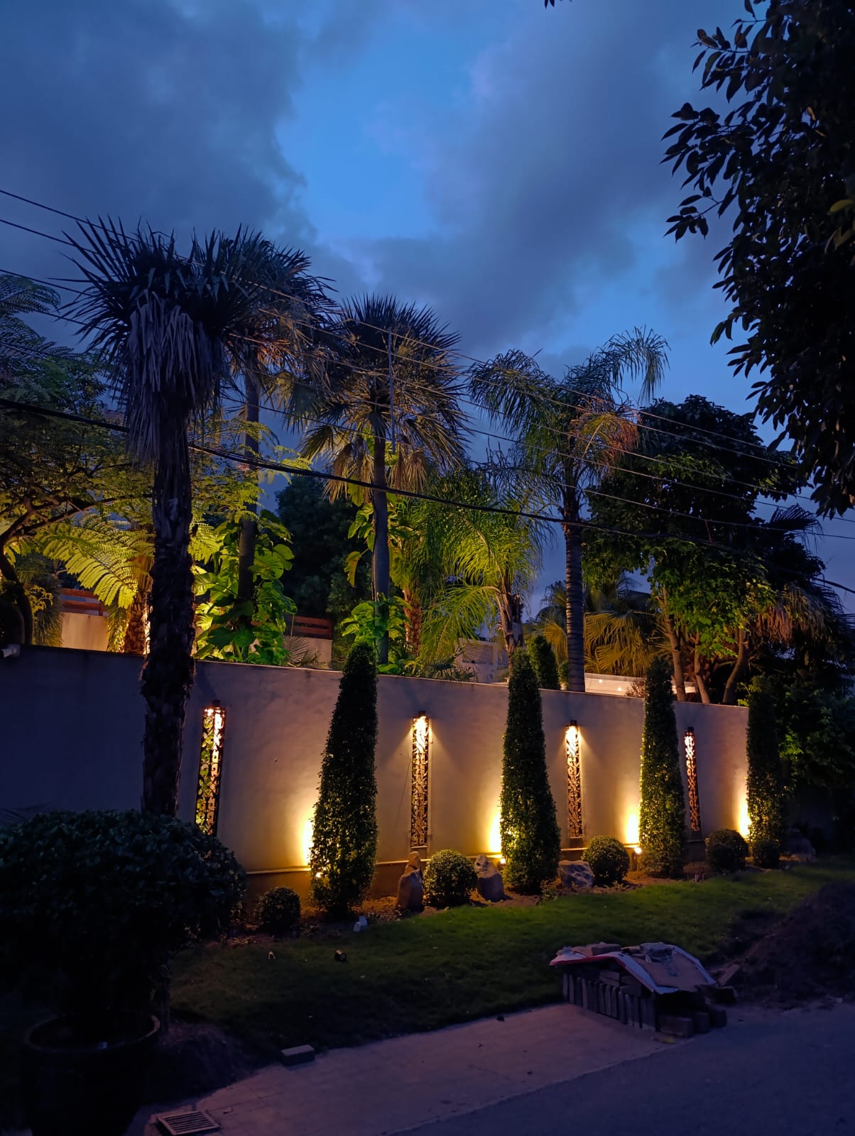 45B Model Town Residence slide 7